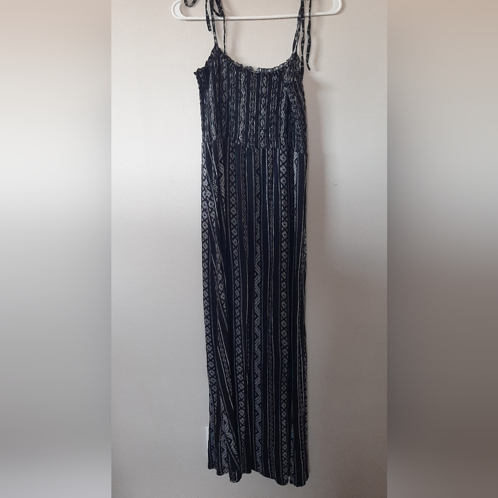 * Ardenes Brand Dress